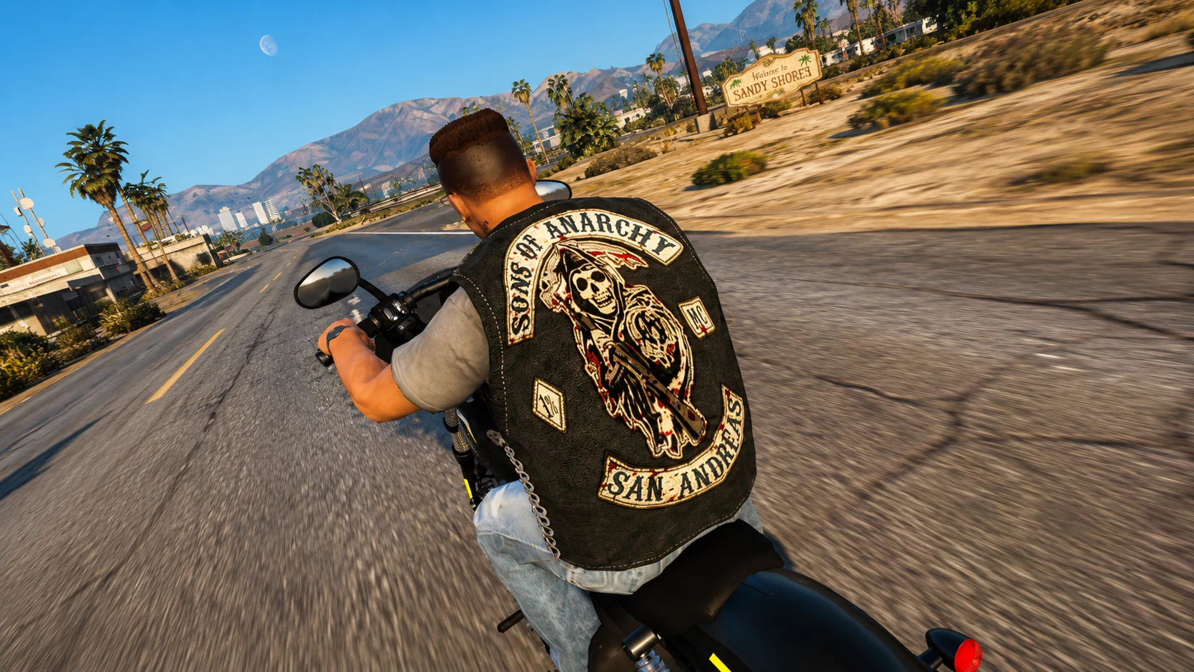 Mitglied eines Motorradclubs auf den Straßen von San Andreas